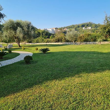 Hotel La Hacienda Ulcinj Esterno foto