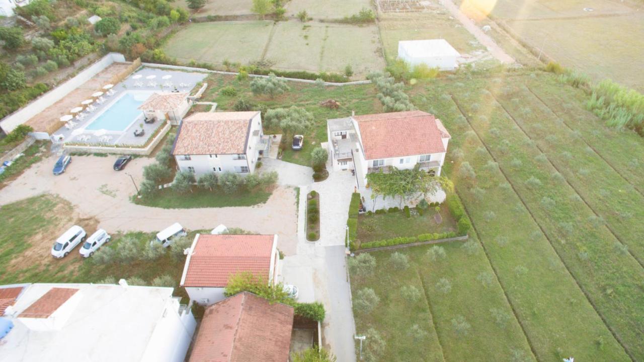 Hotel La Hacienda Ulcinj Esterno foto