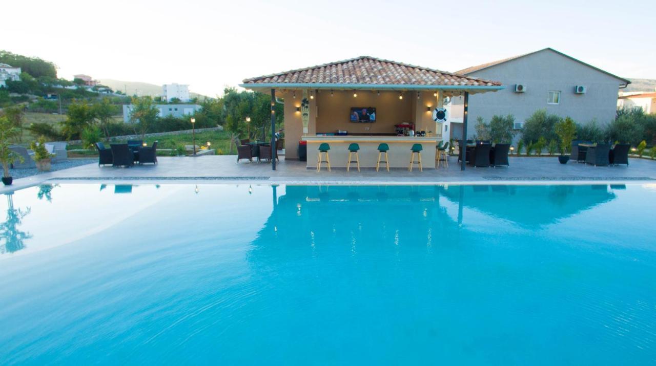 Hotel La Hacienda Ulcinj Esterno foto