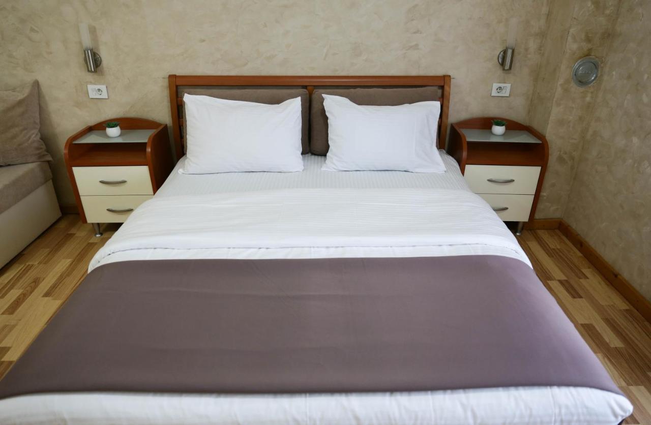 Hotel La Hacienda Ulcinj Esterno foto