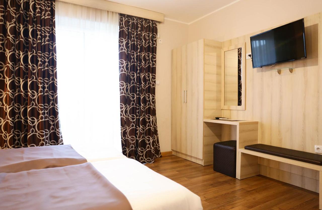 Hotel La Hacienda Ulcinj Esterno foto